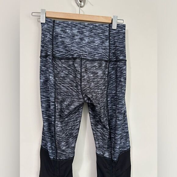 Lululemon Wunder Under Pant *Stirrup in Dramatic Static White Black / Black - Picture 12 of 16